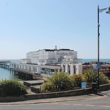 The Loft And The Den Apartments Sandown Exteriér fotografie